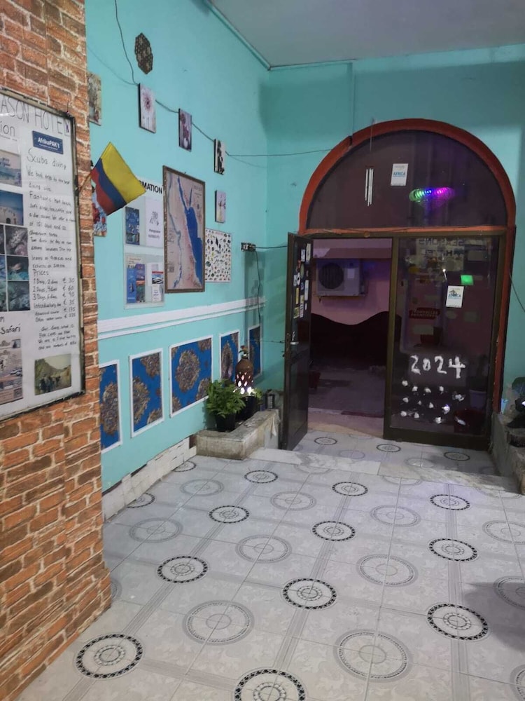 Four Seasons Hostel