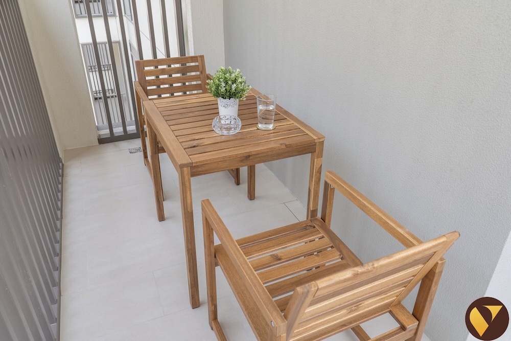 Vogue Rosewater Creek Beach Stylish 2BR