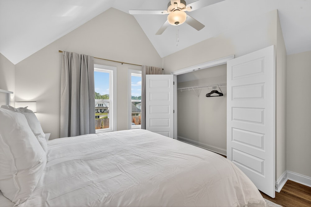Auburn Gameday Getaway 2 Bedroom Condo
