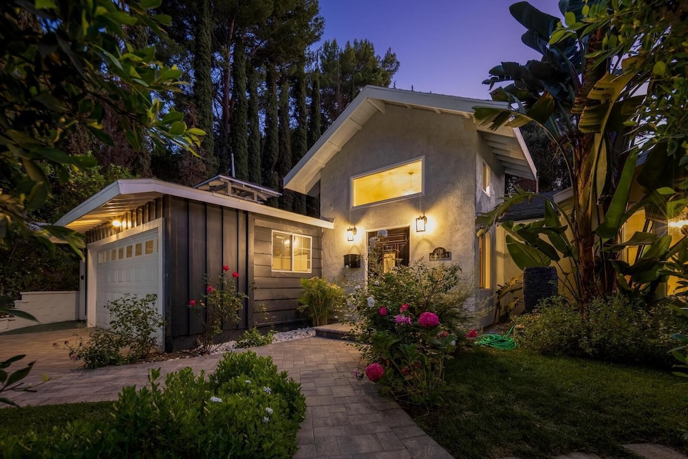 Hidden Valley Pl - Image 1