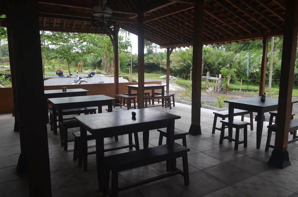 Omah Kloewoeng Resort Kaliurang