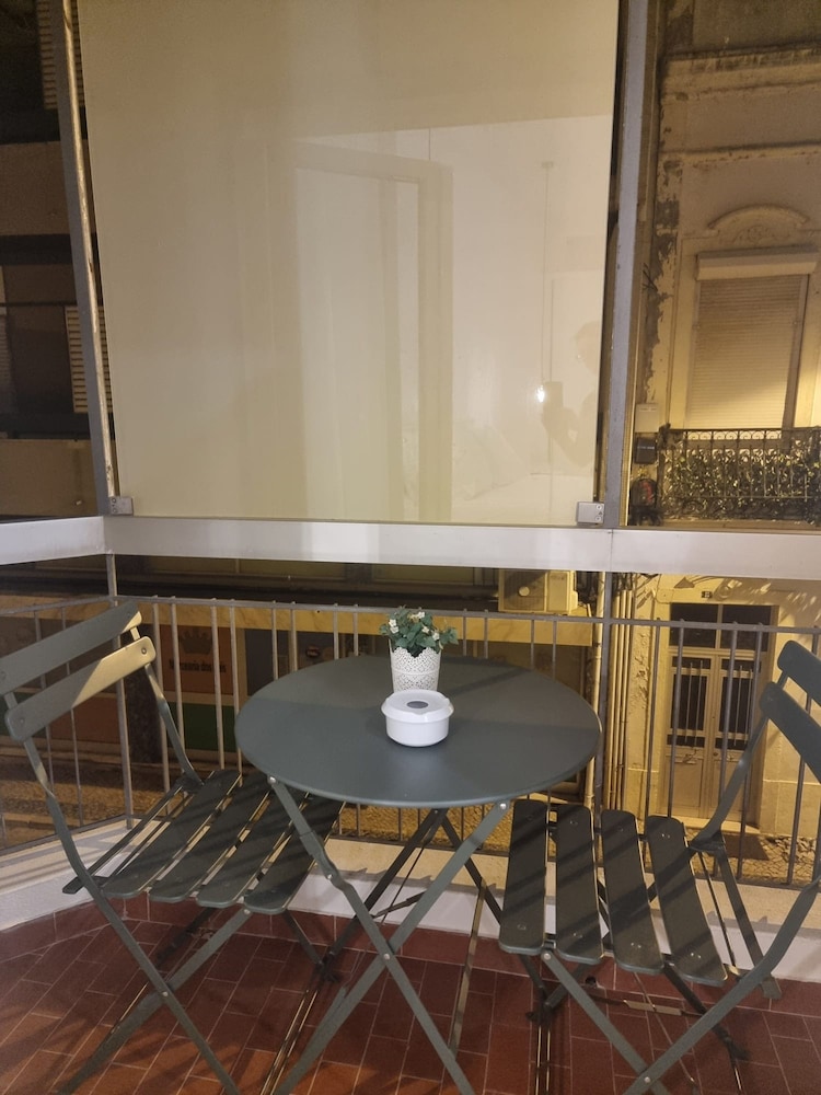 Downtown Faro Luxury Flat With Balcony