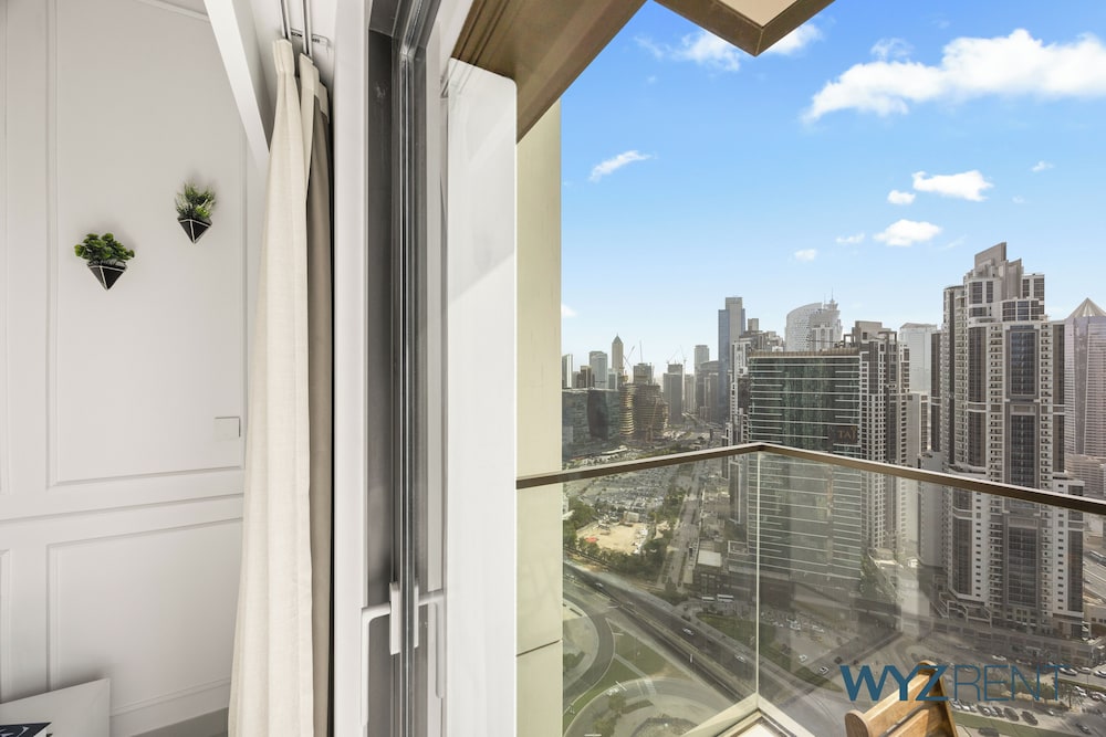Alluring Parisian 1Br in Burj Crown