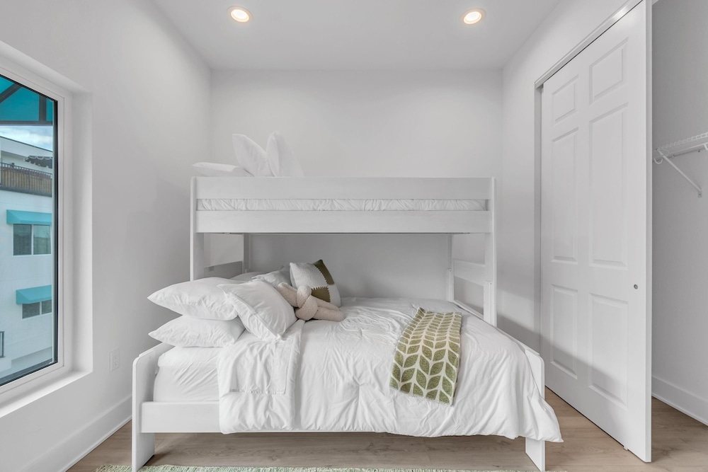 Azul Townhomes A3 - Sunrise