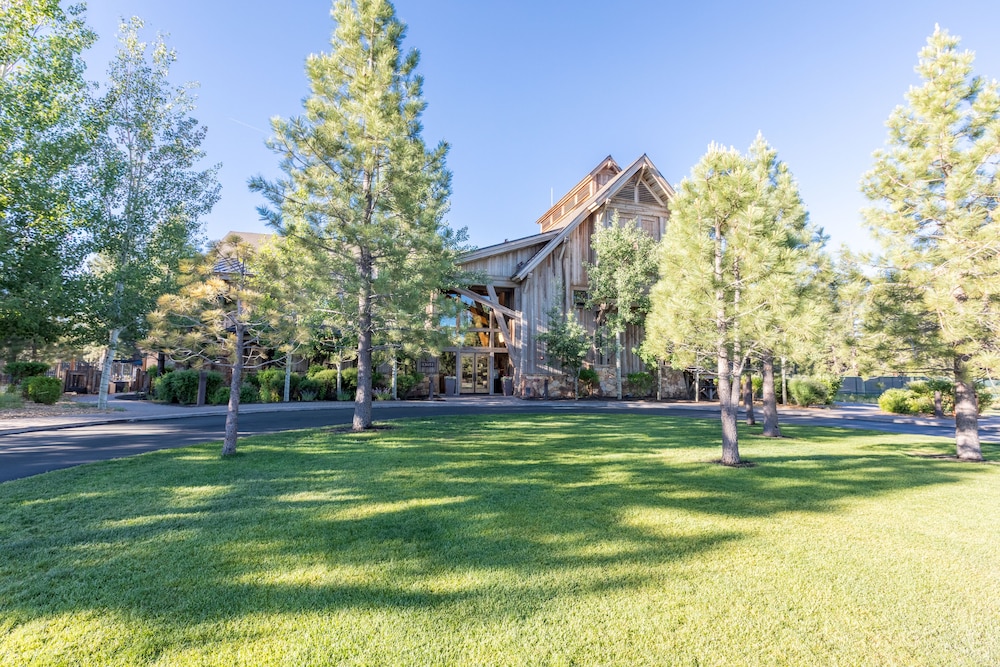 Hotel Tahoe Mountain Resorts Lodging Old Greenwood - Image 1