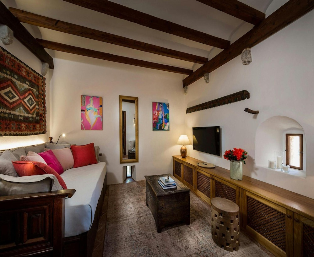 Traditional Villa With Private Pool