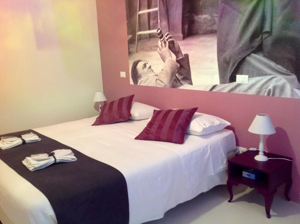 Villa Venice Movie