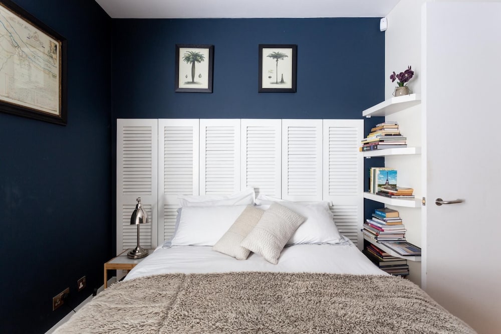 NEW Stunning 5BD Kensington House