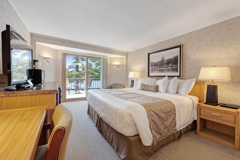 Chanticleer Inn view 4