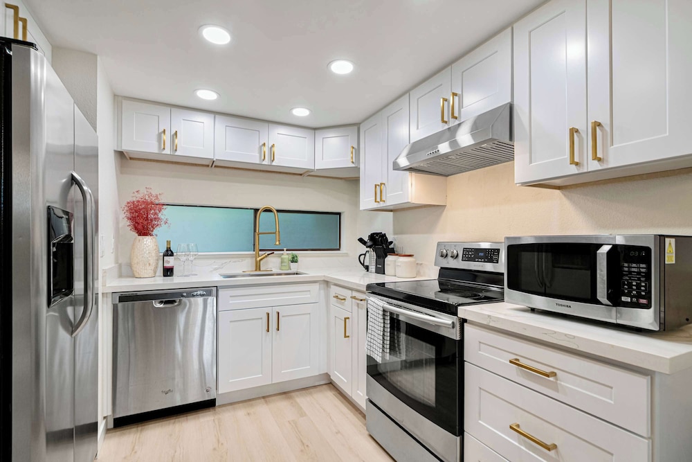 @marbella Lane-cozy Luxury Townhome Near Microsoft