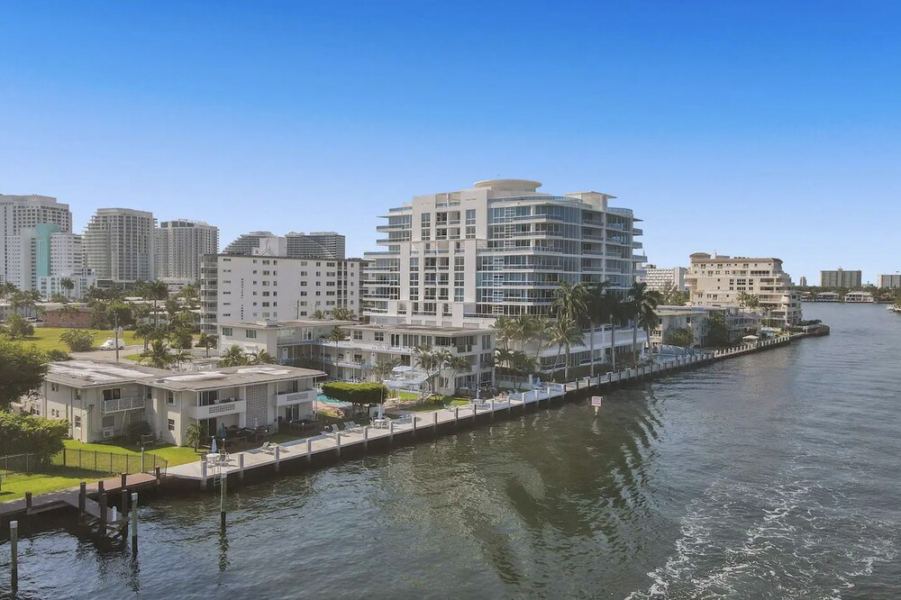 Serene Seaside Escape 1BR Bliss view 5