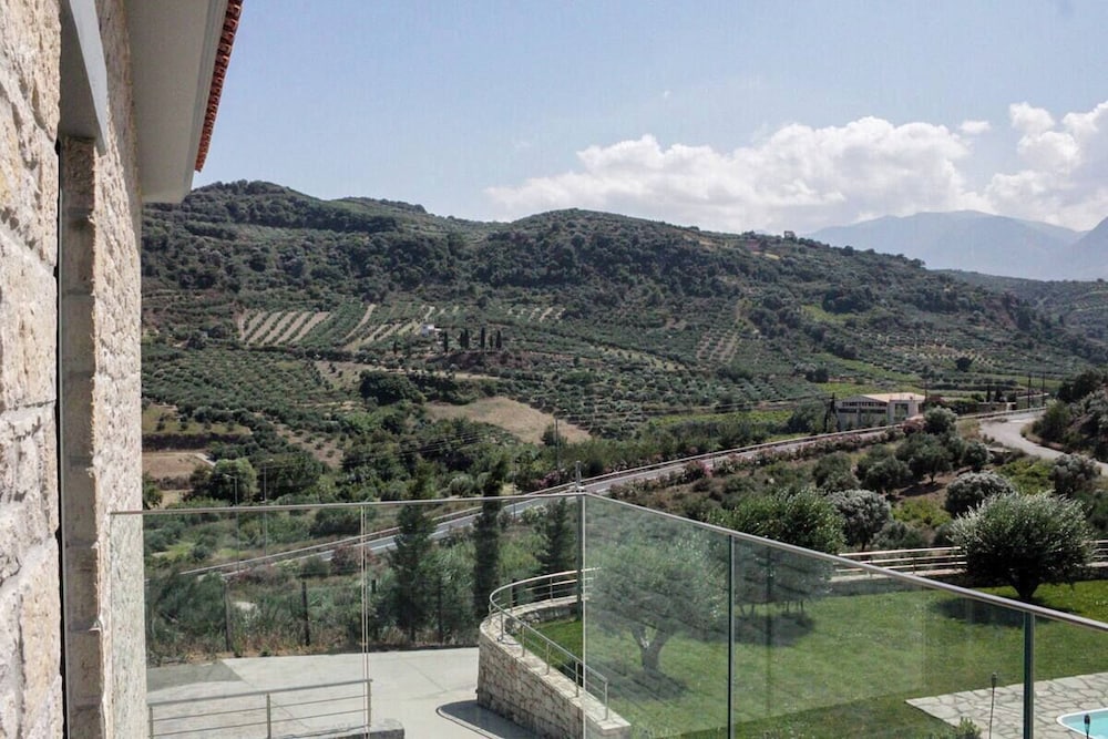ReCrete - Retreat in Crete