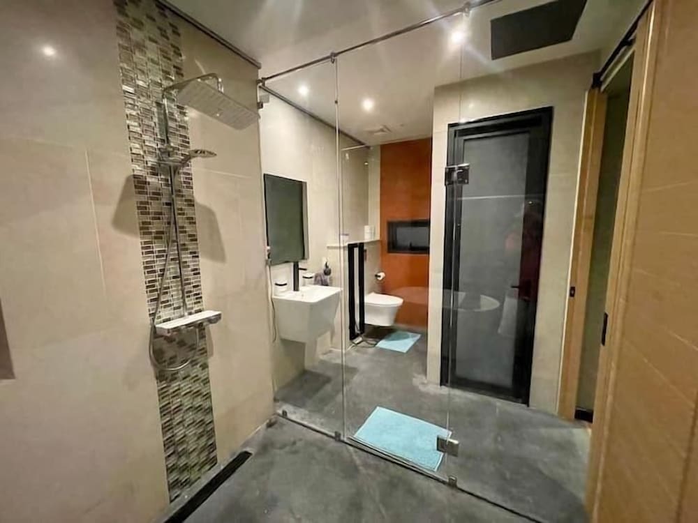 Beautiful Sea View Full Smart House 3BR