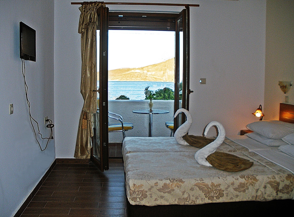 Photo 9