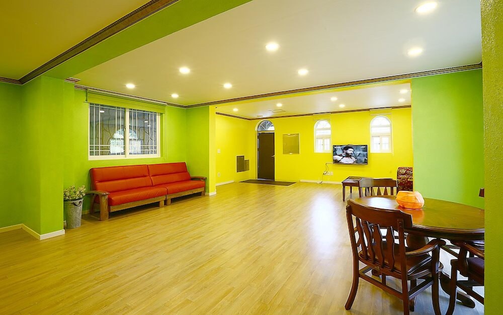 Haena Pension
