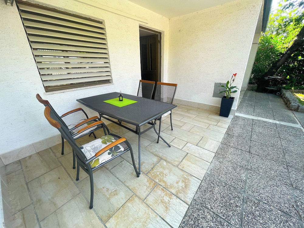 Apartment Irena 2