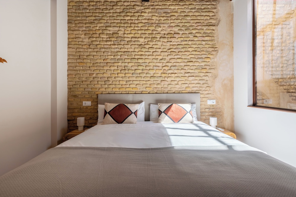 One&Lux Casa Barrabas