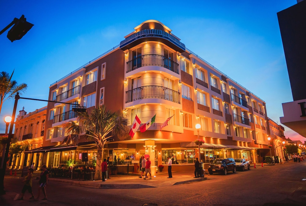 Hotel Gamma Mazatlán The Inn Centro Histórico - Image 1