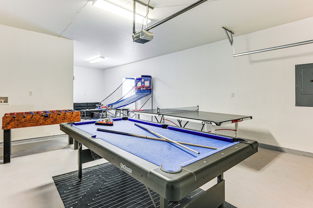 4 Mi to Lake Powell: Retreat w/ Game Room!