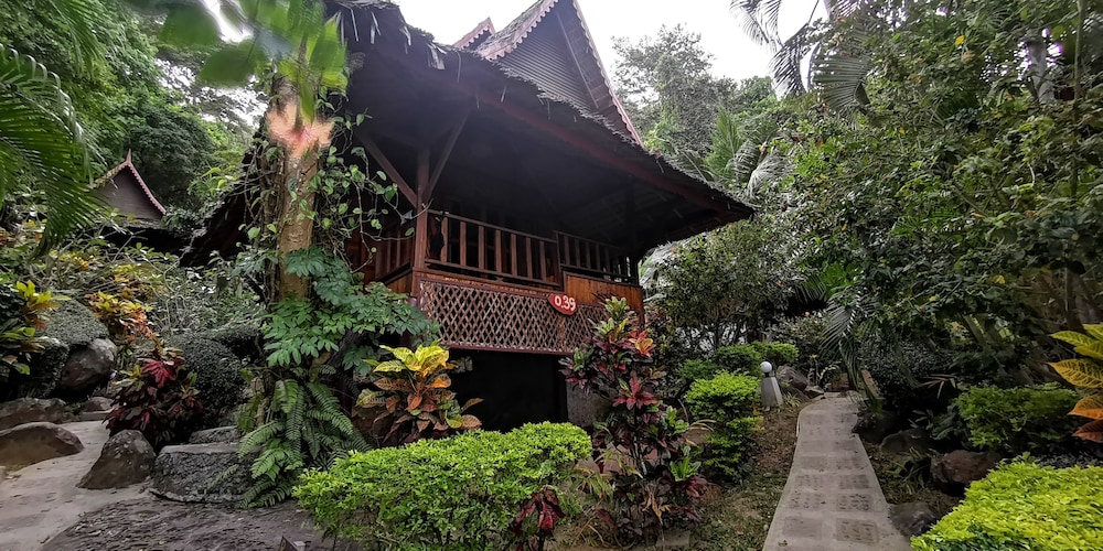 Phi Phi Relax Beach Resort