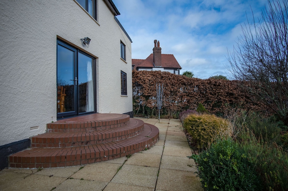 Hafordwen - 4 Bedroom Holiday Home - Saundersfoot view 3