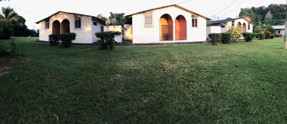 Photo 33