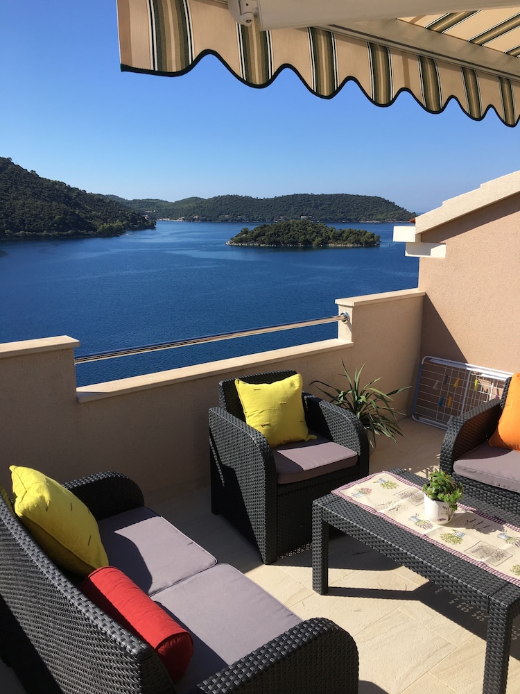 Apartments Ladesta