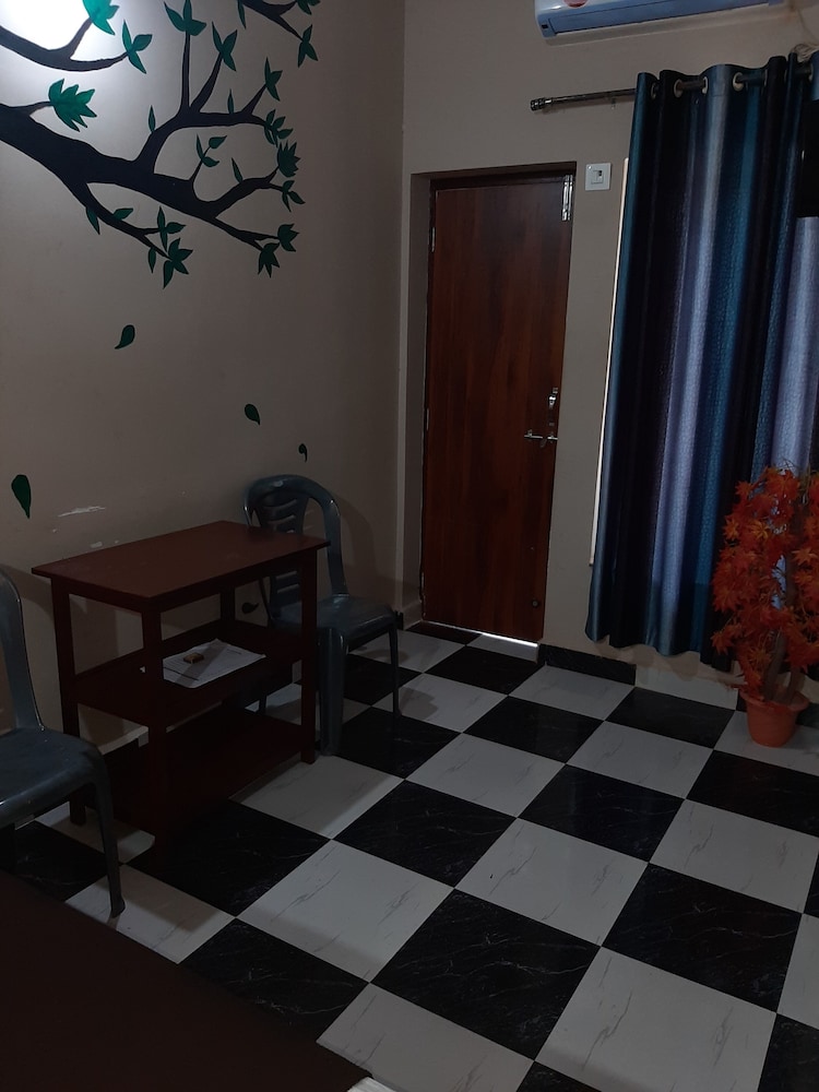 Casa Almeida Guest House