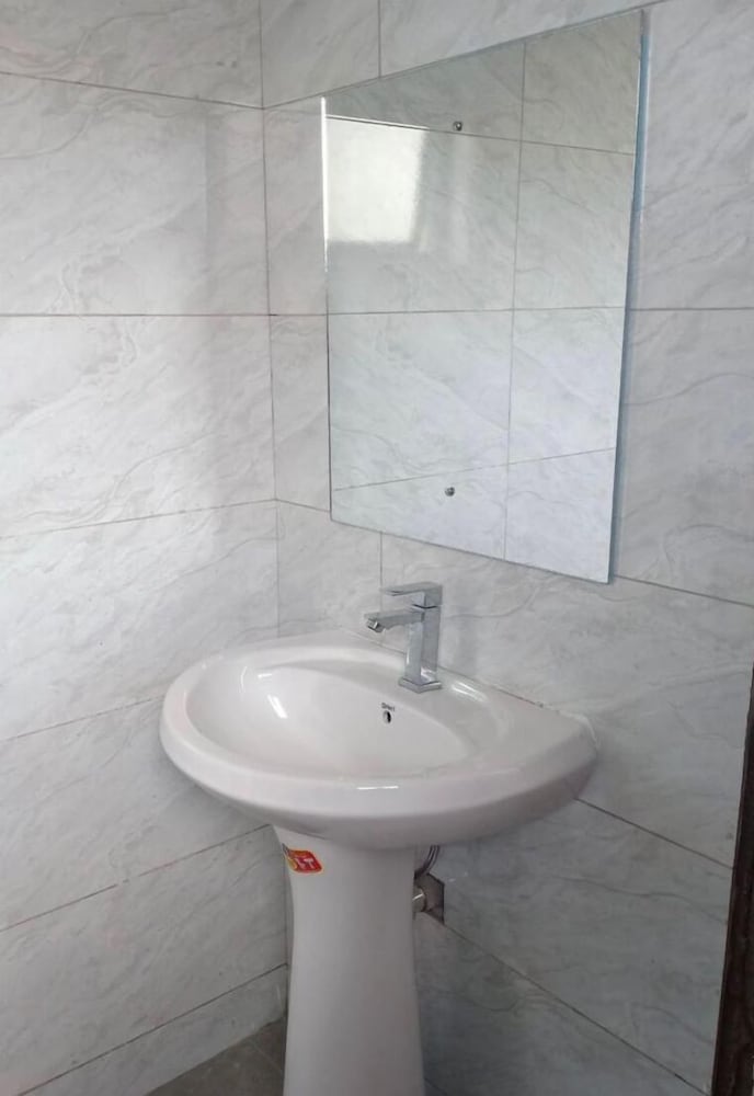 Lux Suites Summer Homes Naivasha