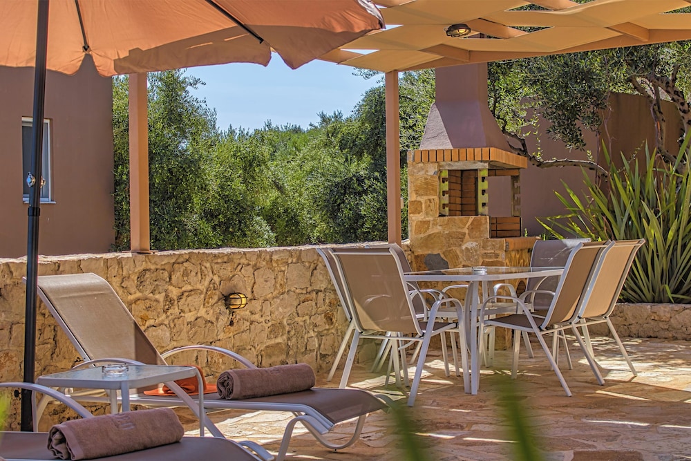 Theo Villas With Sea View