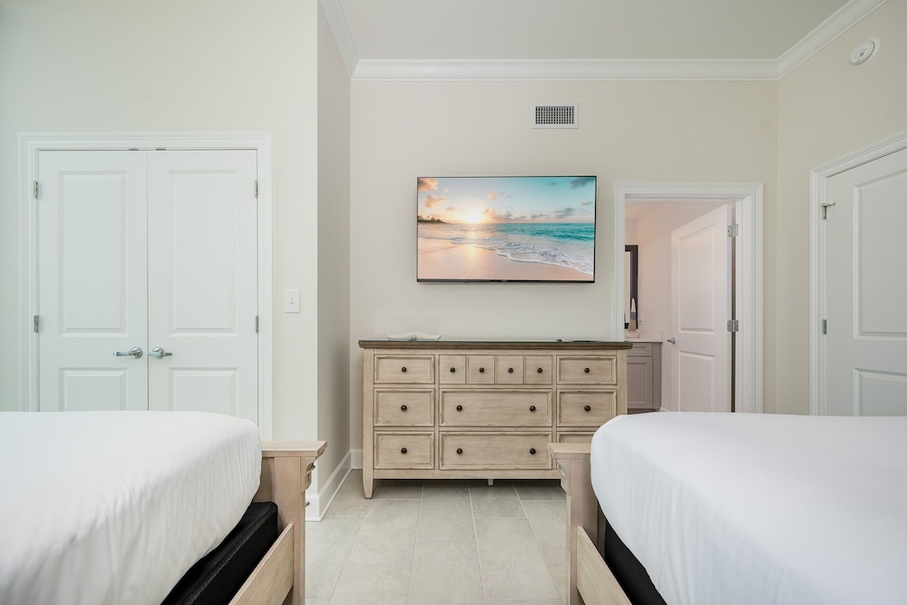Phoenix Gulf Shores Ii 2205 4 Bedroom Condo