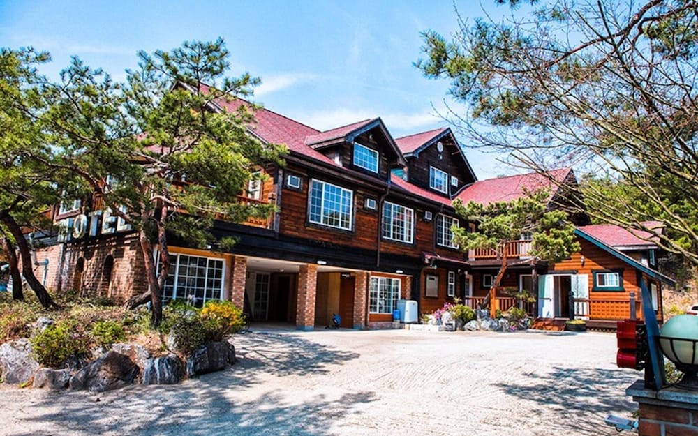 Taean Oak Vill Pension