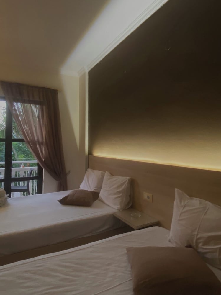 Marinos Rooms