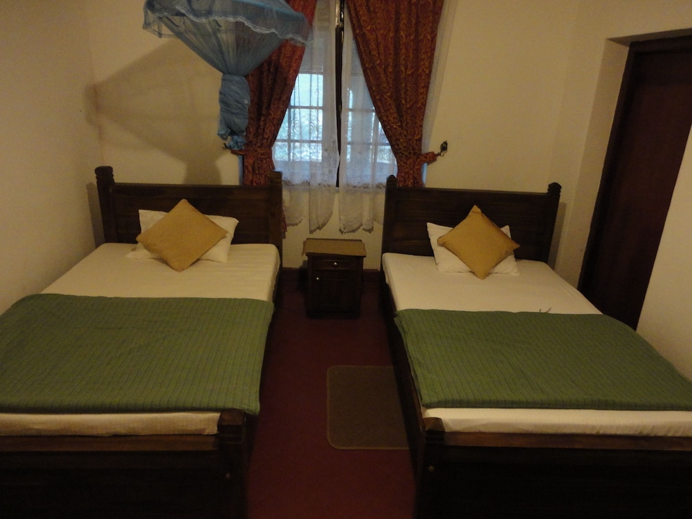 Castlereigh Holiday Bungalow