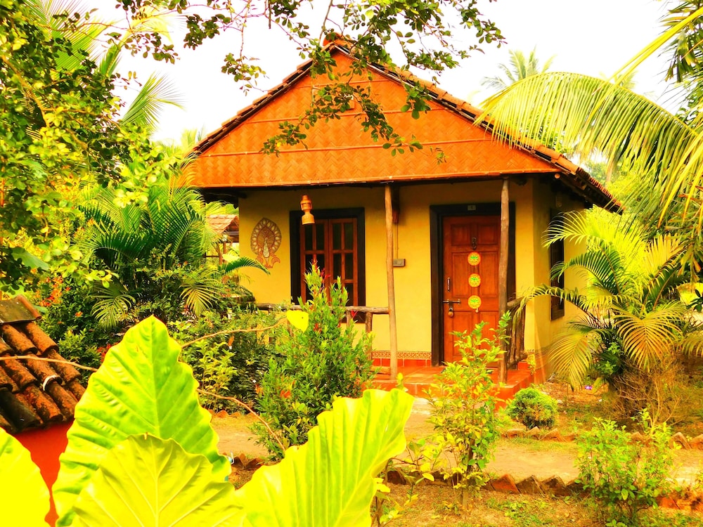 Gram Bangla Retreat