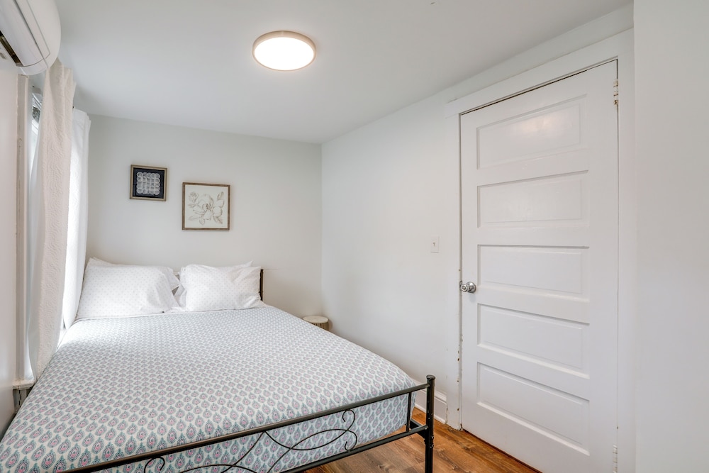 Walkable Dtwn Townhome Near Campus & Palmer Square