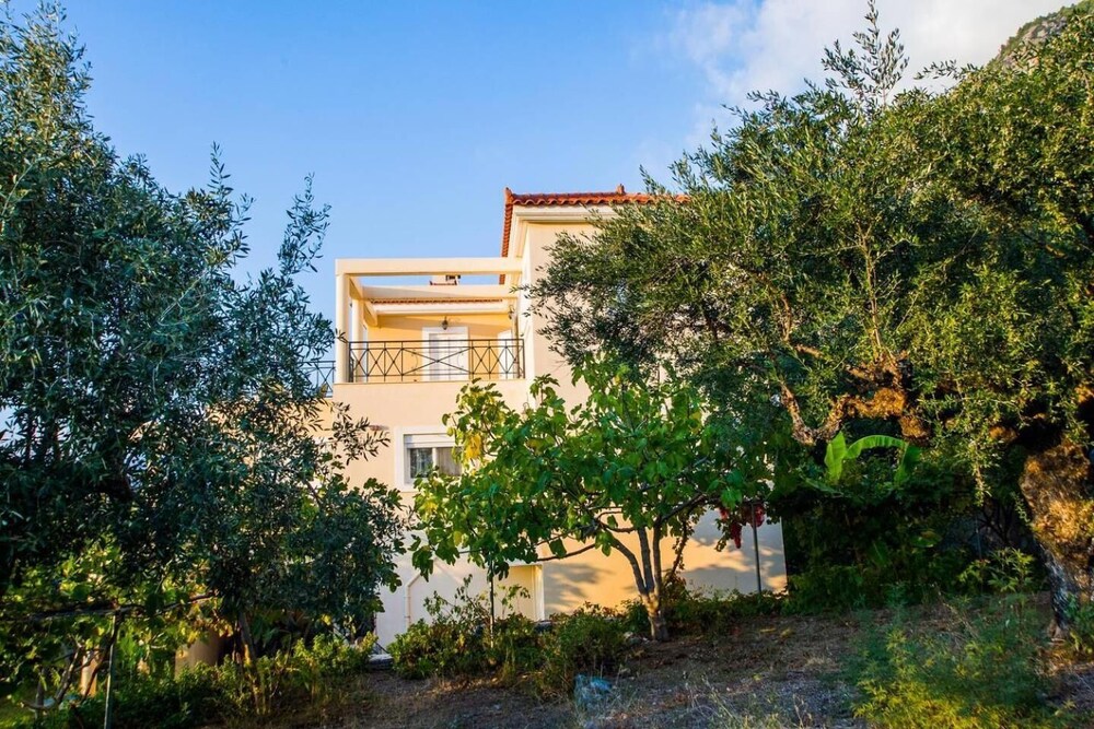 Verga Majestic Sunsets - Villa Close to the Beach