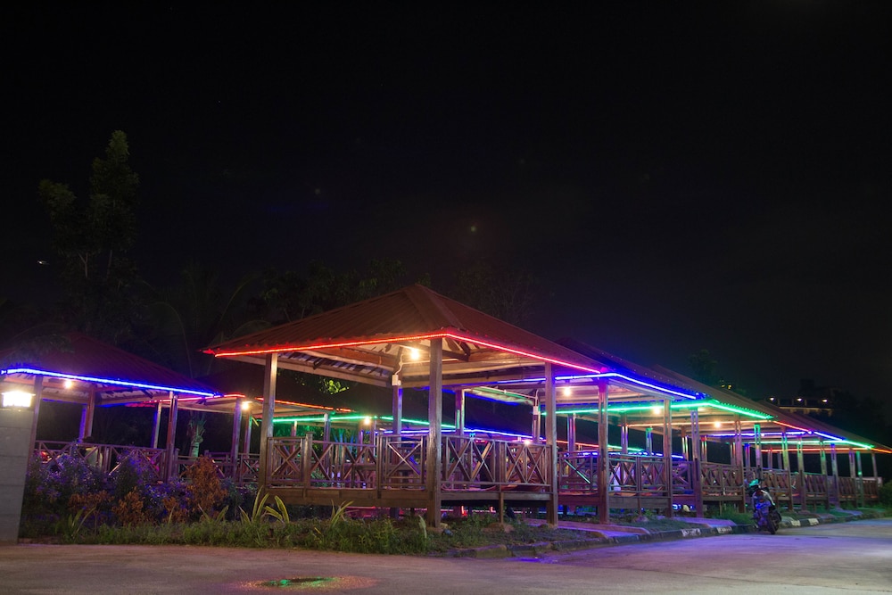 The Golden Bay Hotel Batam 73