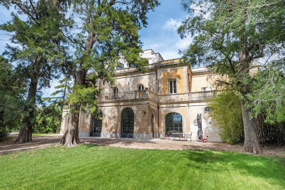 Vallone Apartments