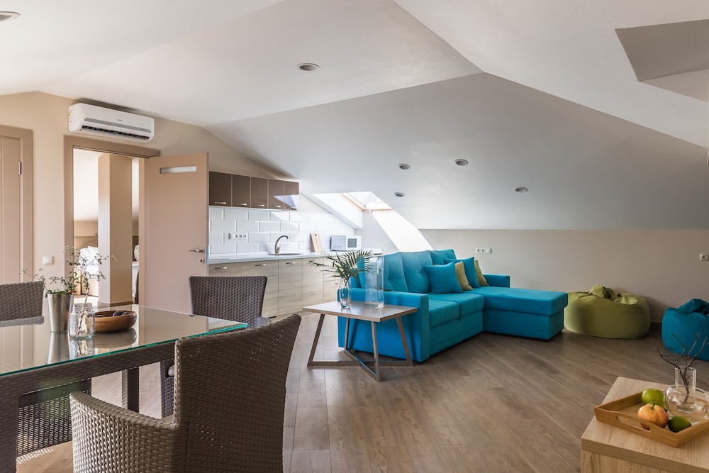 Sowa House