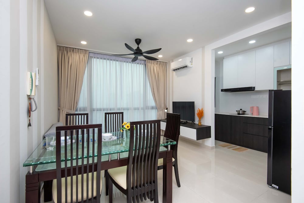 2BR Dual Key SKS Pav Ciq, JB Sentral, Free Parking