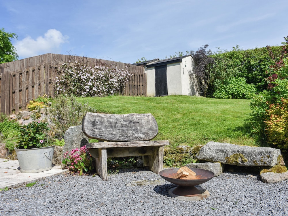 Pond Cottage