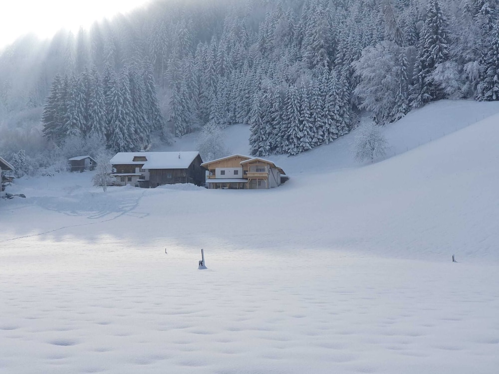 Beautiful Flat Near the Hochzillertal ski Area