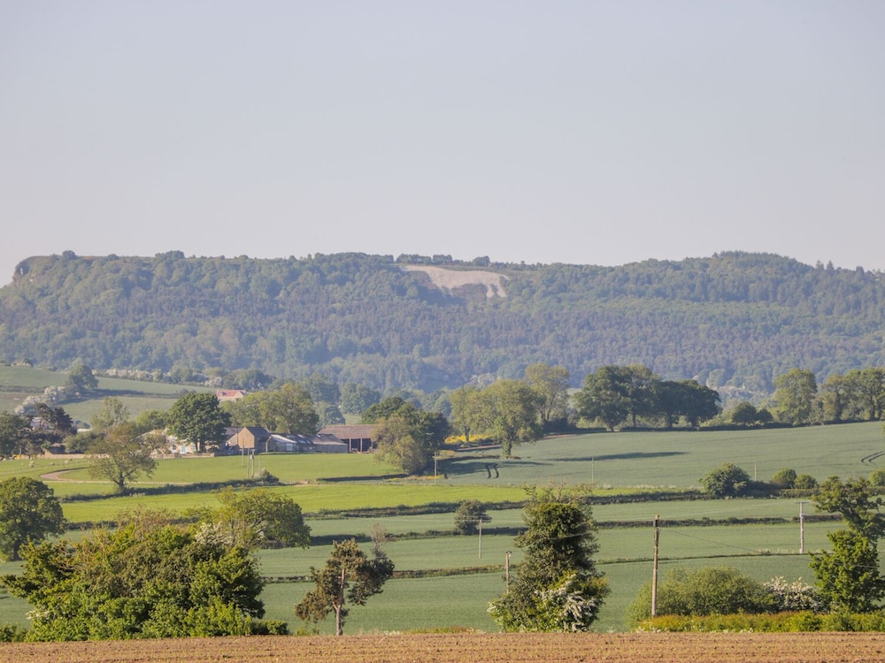 The Cottage at Manor Farm view 2