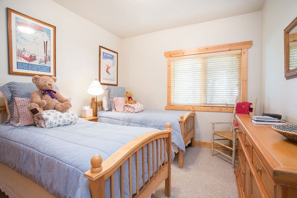 Bristlecone at Deer Valley Resort - Three Bedroom Condo with Hot Tub #101 3 Condo