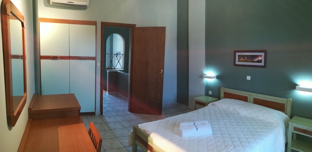 Lakonia Bay - Apartments photo 5