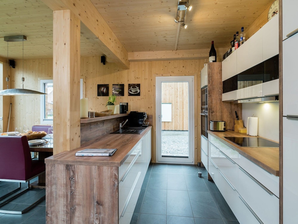 Attractive Chalet With hot tub