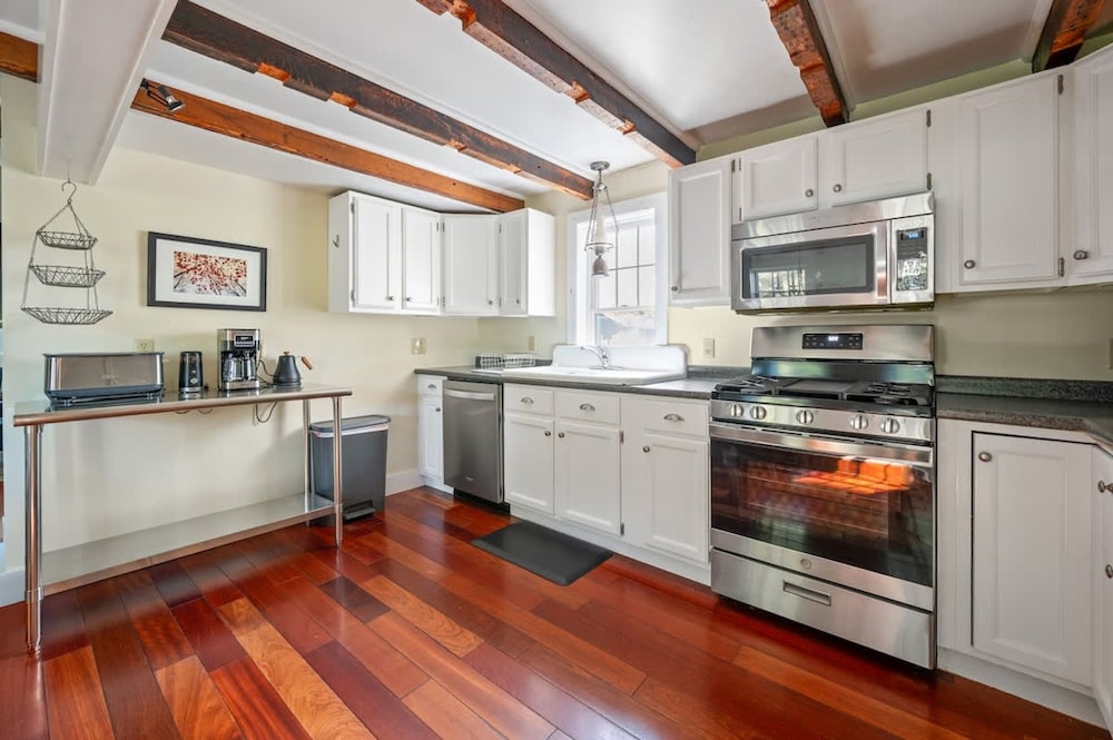 Perfect Upstate Home in Rhinebeck w low Fees
