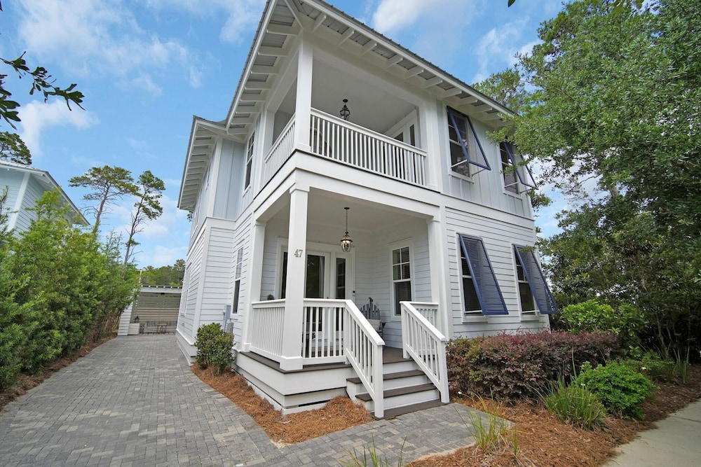 Serendipity by the Sea by Southern Vacation Rentals view 4