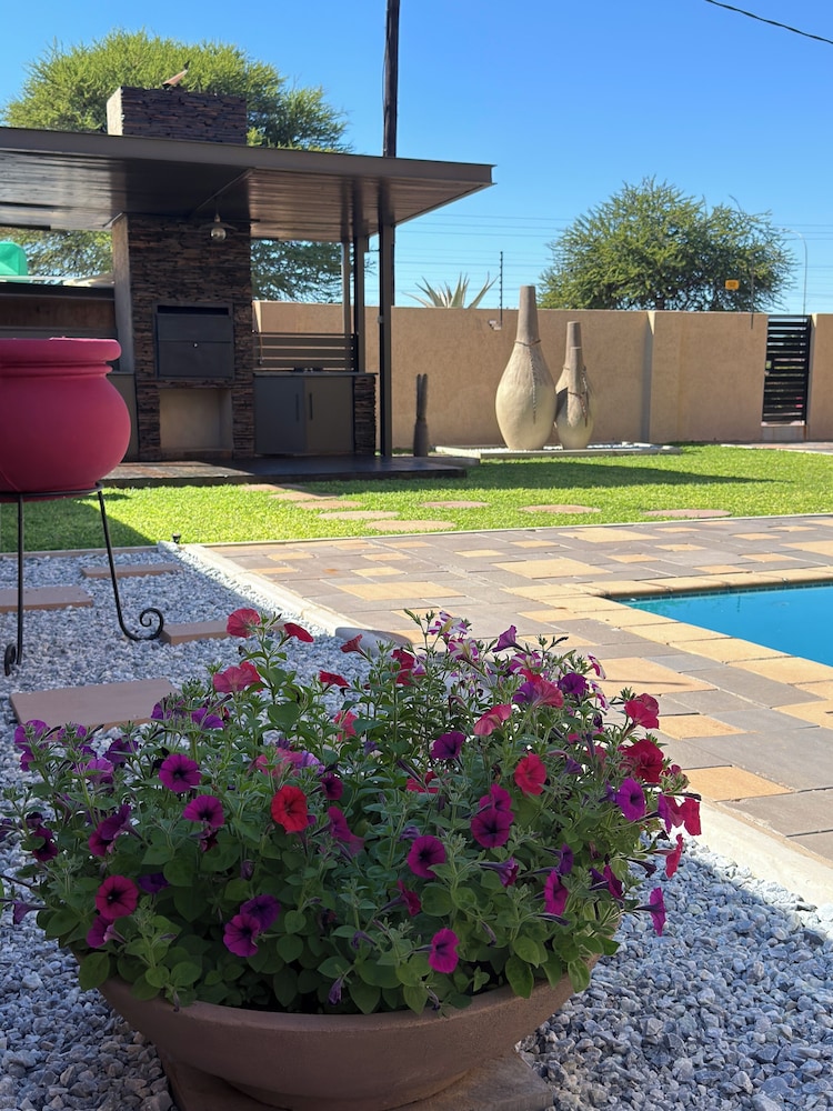 Escapade Lux Guesthouse